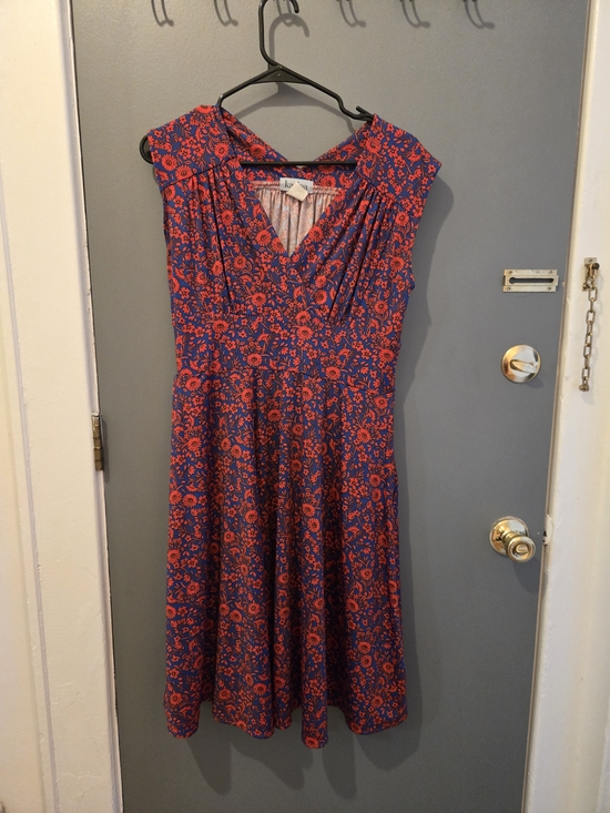 Karina Dresses Dresses & Skirts - V-Neck Midi Dress in Red Floral on Blue